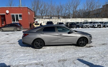 Hyundai Elantra, 2021 год, 2 350 000 рублей, 4 фотография