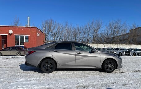 Hyundai Elantra, 2021 год, 2 350 000 рублей, 5 фотография