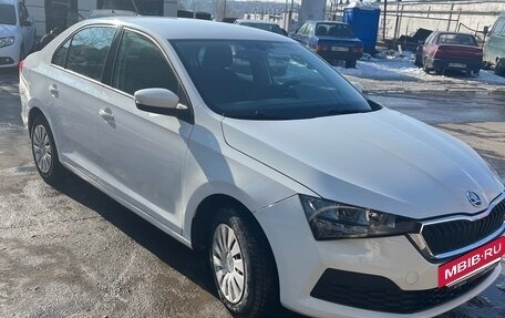 Skoda Rapid II, 2022 год, 1 380 000 рублей, 2 фотография