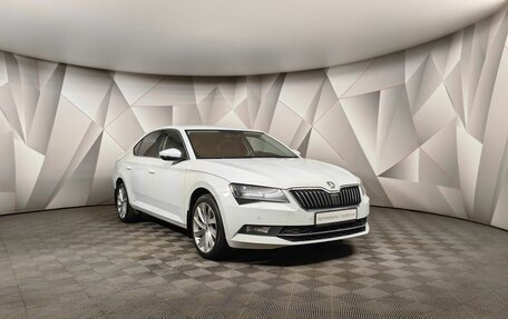 Skoda Superb III рестайлинг, 2019 год, 2 045 000 рублей, 3 фотография