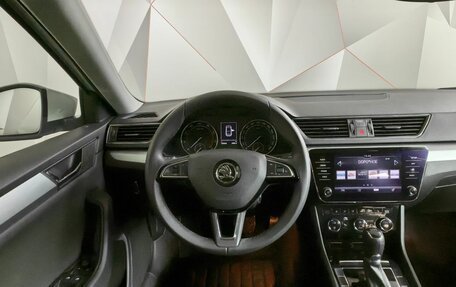 Skoda Superb III рестайлинг, 2019 год, 2 045 000 рублей, 15 фотография