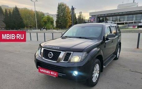 Nissan Pathfinder, 2012 год, 2 100 000 рублей, 2 фотография