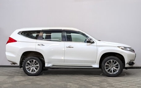 Mitsubishi Pajero Sport III рестайлинг, 2018 год, 3 200 000 рублей, 4 фотография