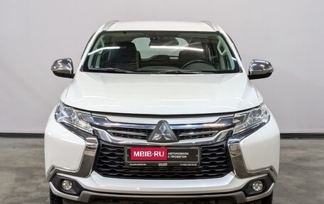 Mitsubishi Pajero Sport III рестайлинг, 2018 год, 3 200 000 рублей, 2 фотография