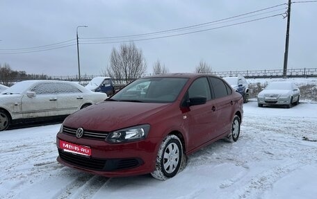 Volkswagen Polo VI (EU Market), 2013 год, 870 000 рублей, 2 фотография