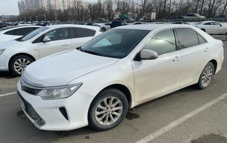 Toyota Camry, 2015 год, 1 915 000 рублей, 2 фотография