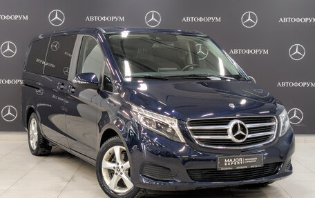 Mercedes-Benz V-Класс, 2019 год, 5 250 000 рублей, 3 фотография