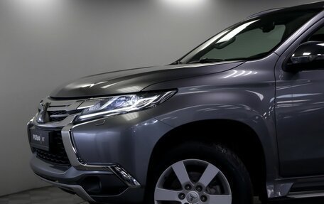 Mitsubishi Pajero Sport III рестайлинг, 2017 год, 3 280 000 рублей, 23 фотография