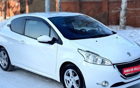 Peugeot 208 II, 2013 год, 610 000 рублей, 5 фотография