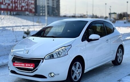 Peugeot 208 II, 2013 год, 610 000 рублей, 2 фотография