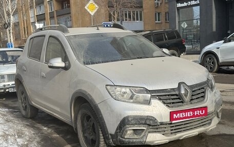 Renault Sandero II рестайлинг, 2020 год, 985 000 рублей, 1 фотография