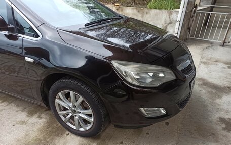 Opel Astra J, 2012 год, 860 000 рублей, 24 фотография