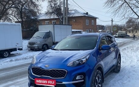 KIA Sportage IV рестайлинг, 2020 год, 2 500 000 рублей, 2 фотография