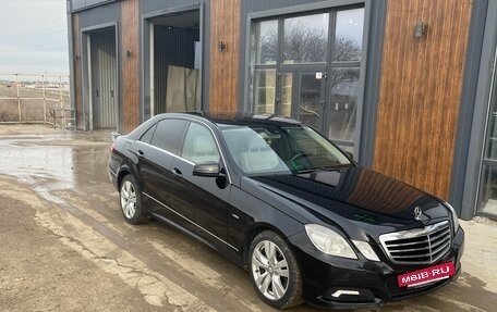 Mercedes-Benz E-Класс, 2010 год, 1 750 000 рублей, 14 фотография