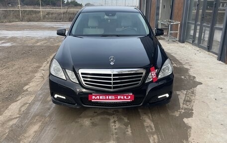 Mercedes-Benz E-Класс, 2010 год, 1 750 000 рублей, 16 фотография