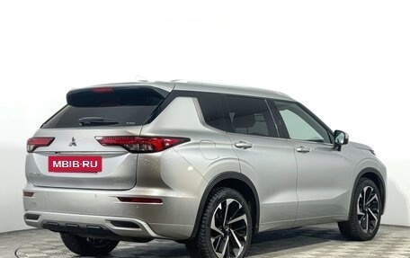 Mitsubishi Outlander, 2023 год, 4 297 000 рублей, 5 фотография