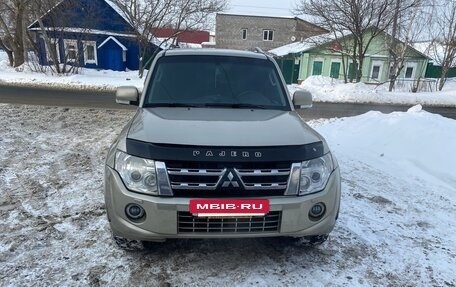 Mitsubishi Pajero IV, 2010 год, 1 480 000 рублей, 2 фотография