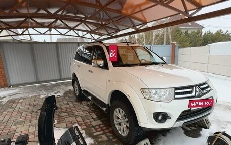 Mitsubishi Pajero Sport II рестайлинг, 2014 год, 2 000 000 рублей, 2 фотография