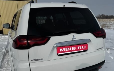 Mitsubishi Pajero Sport II рестайлинг, 2014 год, 2 000 000 рублей, 16 фотография