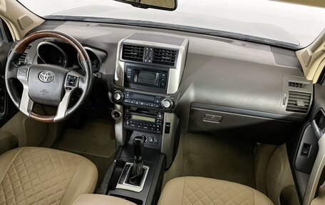 Toyota Land Cruiser Prado 150 рестайлинг 2, 2010 год, 2 347 000 рублей, 9 фотография