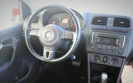 Volkswagen Polo VI (EU Market), 2013 год, 730 000 рублей, 15 фотография