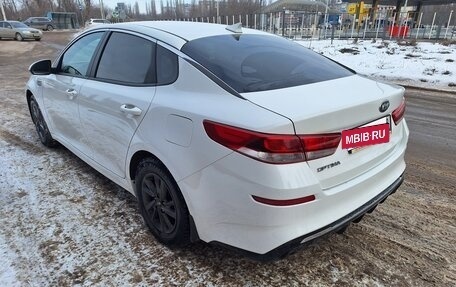 KIA Optima IV, 2019 год, 2 600 000 рублей, 3 фотография