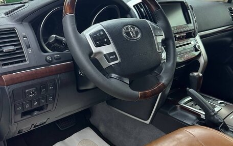 Toyota Land Cruiser 200, 2014 год, 5 260 000 рублей, 22 фотография