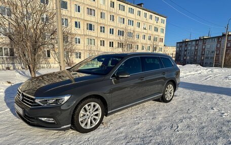 Volkswagen Passat B8 рестайлинг, 2019 год, 3 290 000 рублей, 5 фотография