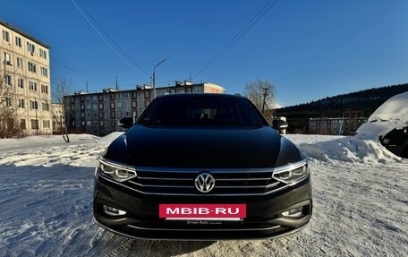 Volkswagen Passat B8 рестайлинг, 2019 год, 3 290 000 рублей, 4 фотография