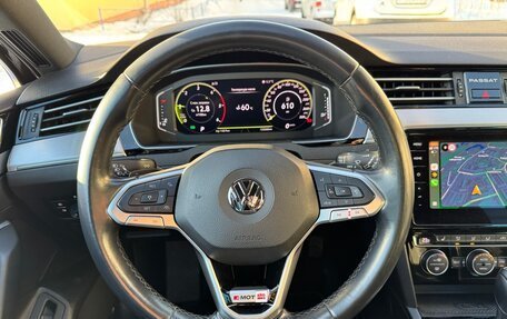 Volkswagen Passat B8 рестайлинг, 2019 год, 3 290 000 рублей, 21 фотография