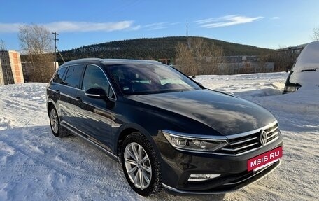 Volkswagen Passat B8 рестайлинг, 2019 год, 3 290 000 рублей, 2 фотография