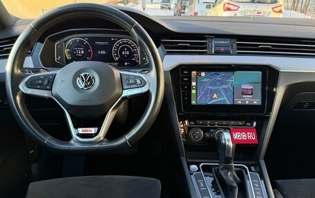 Volkswagen Passat B8 рестайлинг, 2019 год, 3 290 000 рублей, 20 фотография