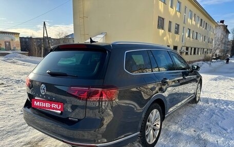 Volkswagen Passat B8 рестайлинг, 2019 год, 3 290 000 рублей, 10 фотография