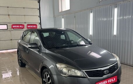 KIA cee'd I рестайлинг, 2010 год, 599 999 рублей, 2 фотография