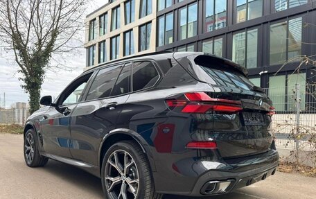 BMW X5, 2024 год, 15 300 000 рублей, 2 фотография