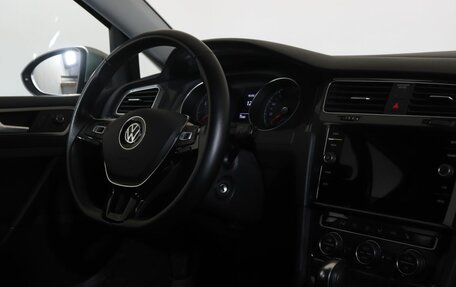 Volkswagen Golf VII, 2018 год, 1 799 000 рублей, 10 фотография