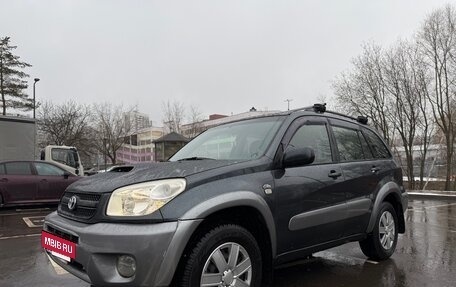 Toyota RAV4, 2004 год, 875 000 рублей, 2 фотография