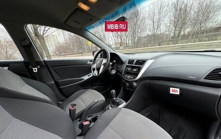 Hyundai Solaris II рестайлинг, 2013 год, 700 000 рублей, 9 фотография