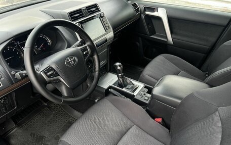 Toyota Land Cruiser Prado 150 рестайлинг 2, 2018 год, 4 990 000 рублей, 10 фотография