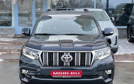 Toyota Land Cruiser Prado 150 рестайлинг 2, 2018 год, 4 990 000 рублей, 4 фотография