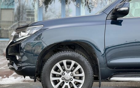 Toyota Land Cruiser Prado 150 рестайлинг 2, 2018 год, 4 990 000 рублей, 38 фотография