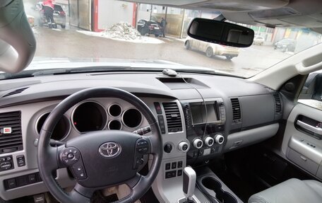 Toyota Sequoia II рестайлинг, 2008 год, 4 500 000 рублей, 19 фотография