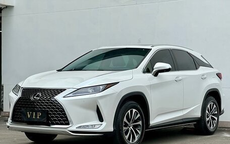 Lexus RX IV рестайлинг, 2020 год, 4 700 000 рублей, 3 фотография