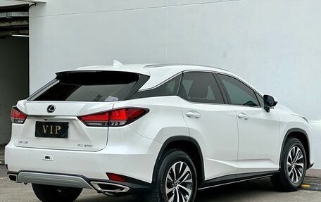 Lexus RX IV рестайлинг, 2020 год, 4 700 000 рублей, 9 фотография