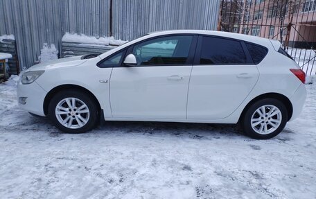 Opel Astra J, 2011 год, 750 000 рублей, 1 фотография