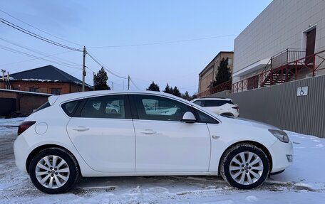 Opel Astra J, 2011 год, 950 000 рублей, 6 фотография