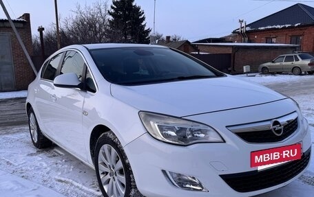 Opel Astra J, 2011 год, 950 000 рублей, 7 фотография