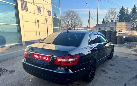 Mercedes-Benz E-Класс, 2011 год, 1 750 000 рублей, 4 фотография