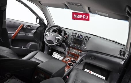 Toyota Highlander III, 2011 год, 1 945 000 рублей, 15 фотография