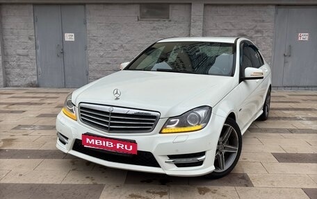 Mercedes-Benz C-Класс, 2011 год, 2 030 000 рублей, 10 фотография